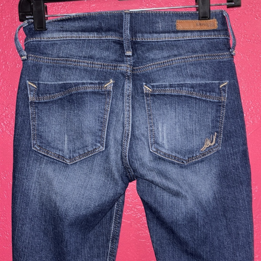 Express jeans cropped legging.  Mid rise. Size 00